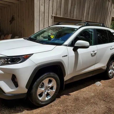 White Toyota RAV4 after a full detail